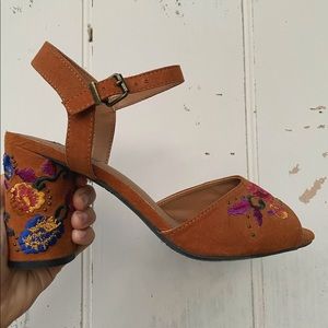 Floral embroidered heels